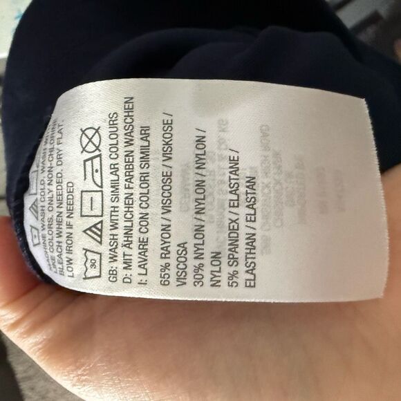 Susan Graver Women’s Medium Blue Pull on Pants - Picture 5 of 5